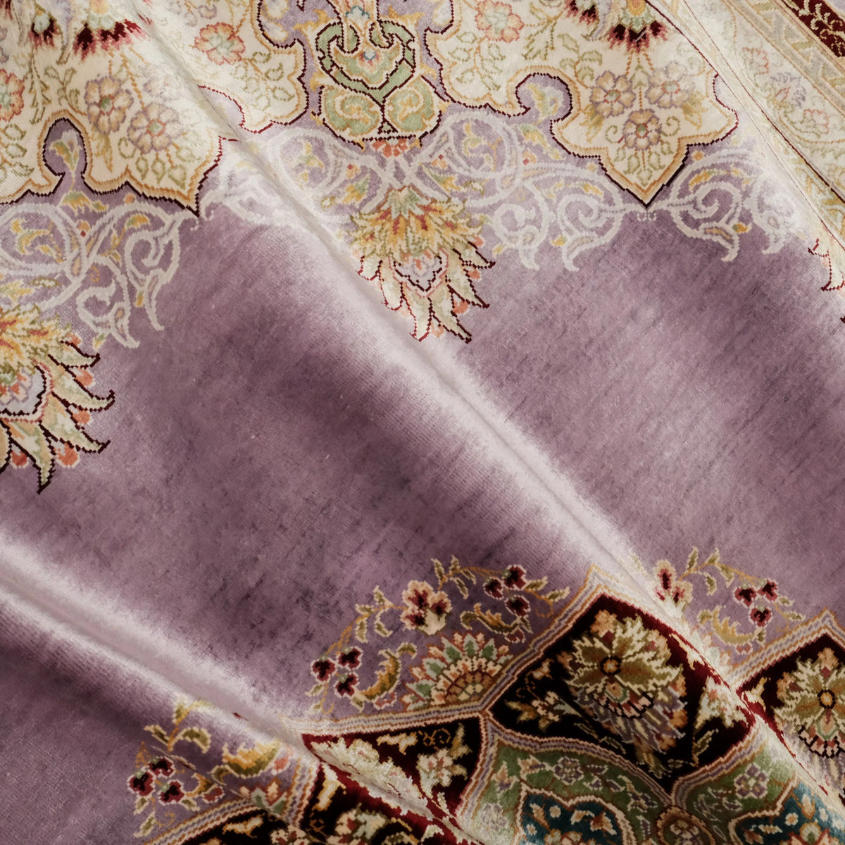 Handwoven Purple Medallion Pattern Pure Silk Rug